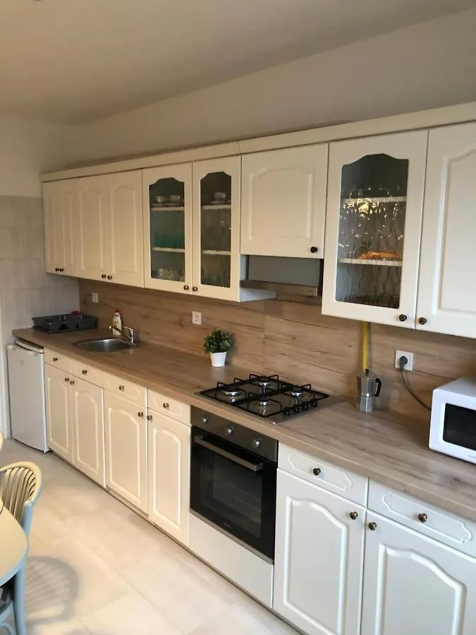 Apartament Szeged Gyoengye
